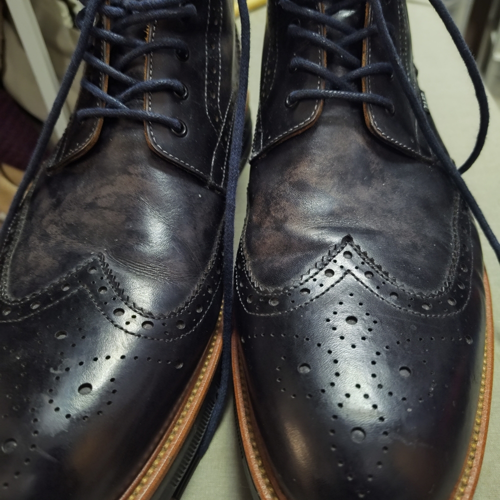 TAFT Men's Black and Tan Brogue Boots - Picture 2 of 8